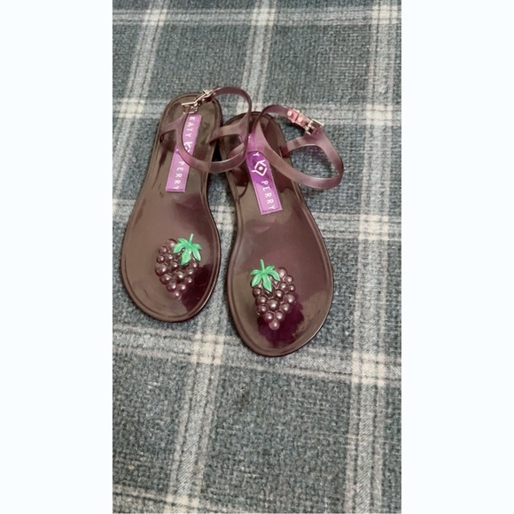 Katy Perry Collections Flat Sandals - Picture 4 of 8